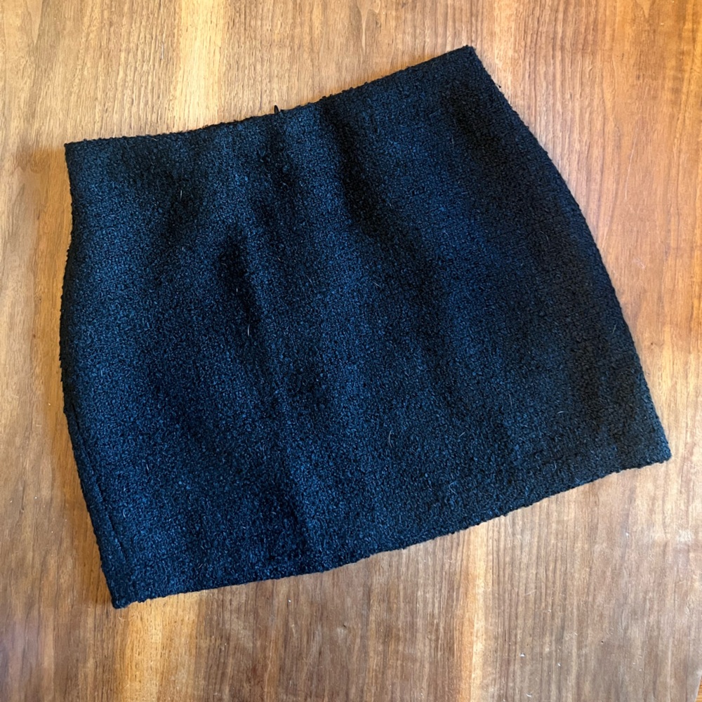 H&M Black Tweed Mini Skirt